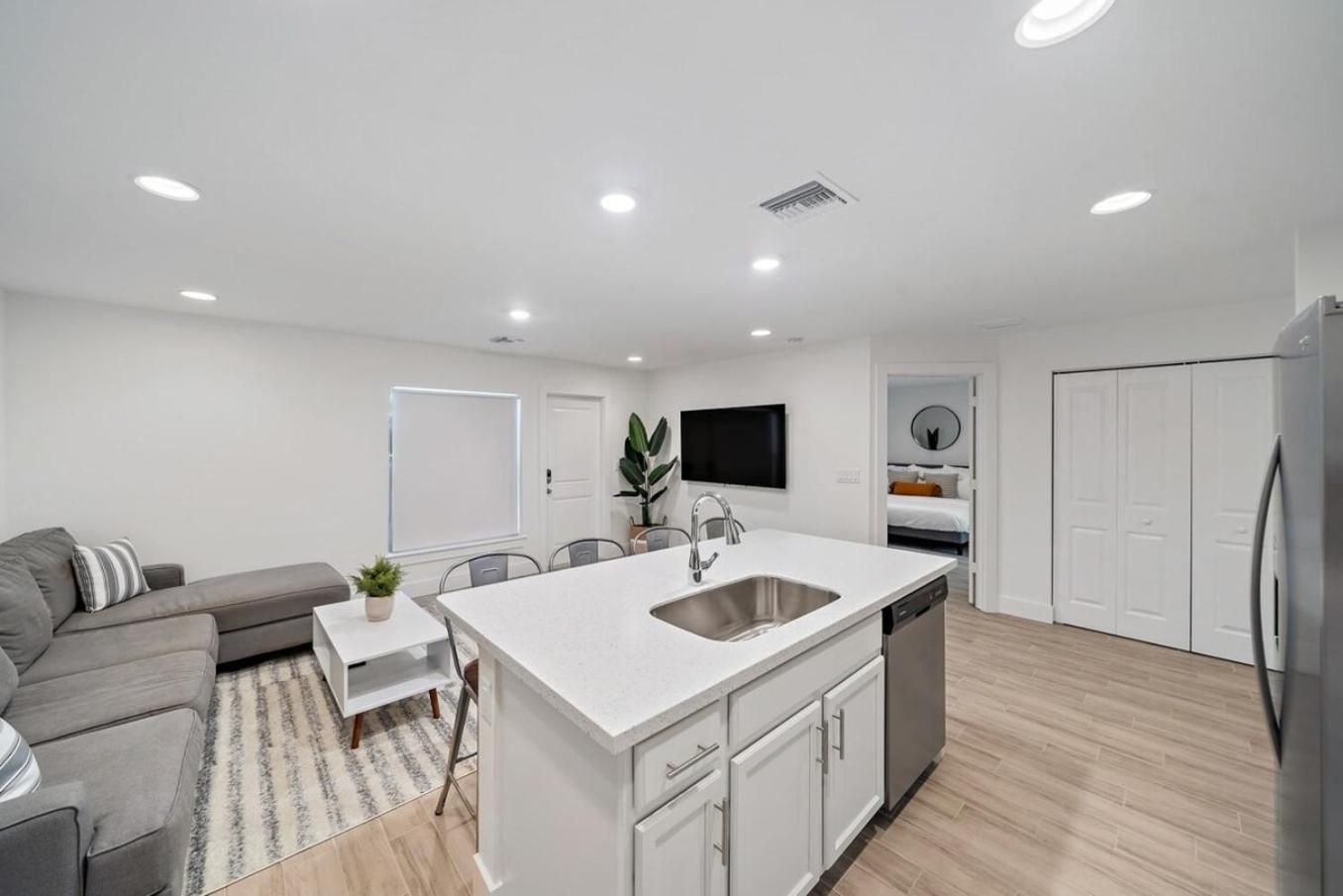 New! Few Minutes To Downtown, 10 To The Beach! West Palm Beach Exterior foto